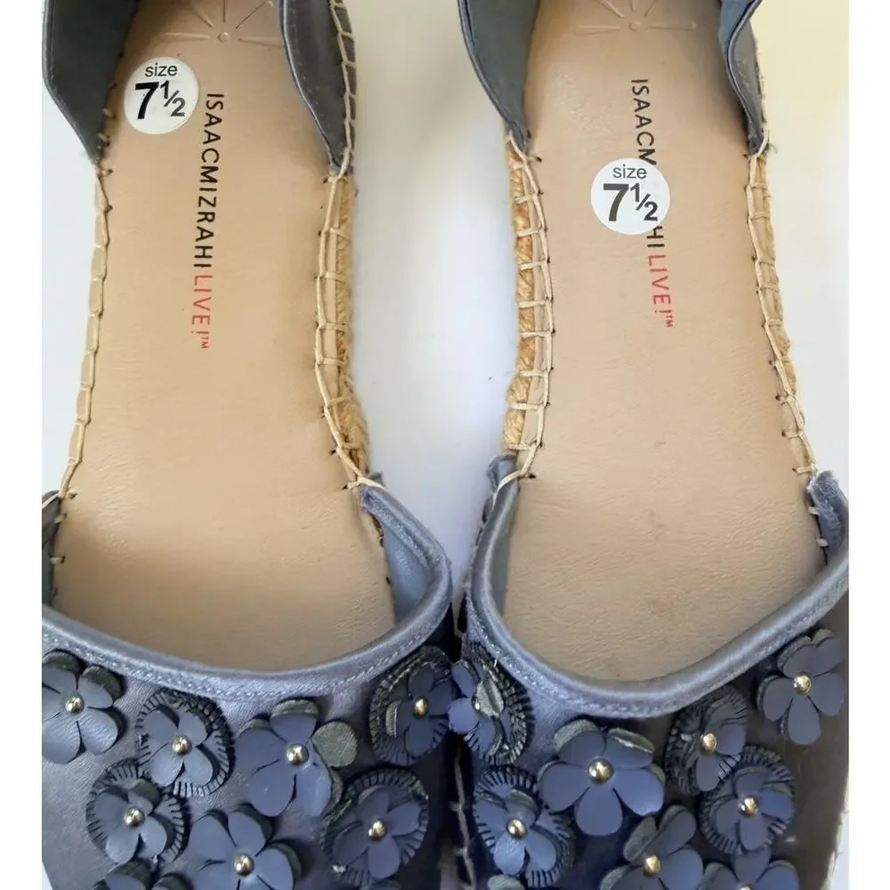Isaac Mizrahi Blue Satin Floral 3D Floral Sandals 7.5 Boho Closed Toe 3/4” Flats
